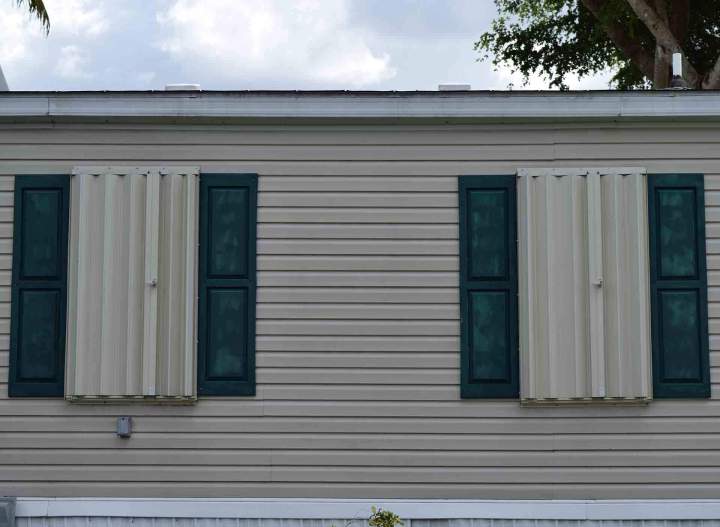 Hurricane Shutters Maintenance Hialeah