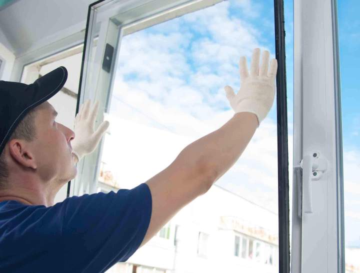 Hurricane Shutter Permit Aides Hialeah